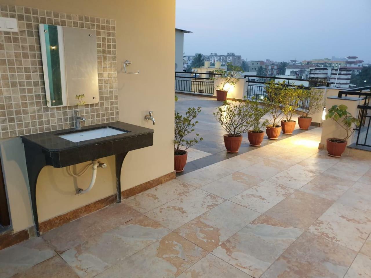 The Rooftop Cabana, A Homestay Bhubaneswar Ngoại thất bức ảnh